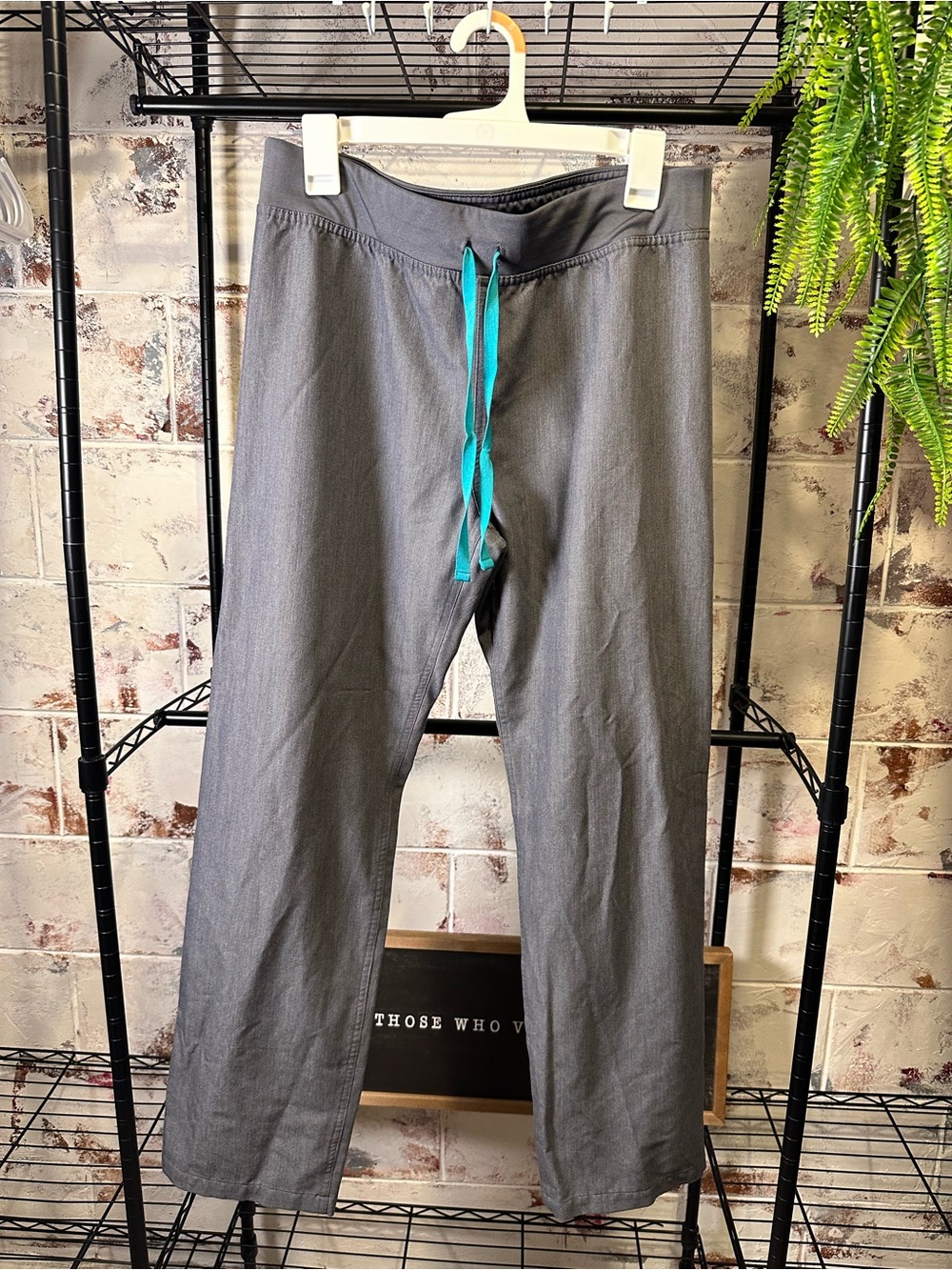 FIGS Livingston Technical Collection Scrub Pants Gray M Medical